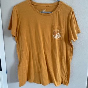 RipCurl short sleeve top!